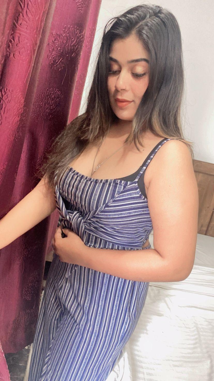  call girls service in Noida